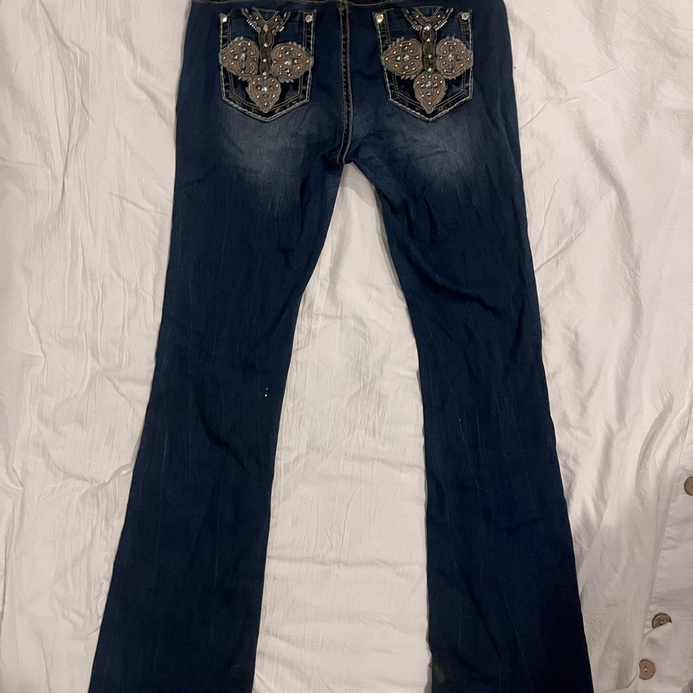 Cello Boot Cut Jeans, Embellished
please dm me before buying thank you